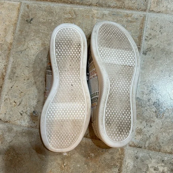 BOBS FROM SKECHERS - Picture 4 of 6